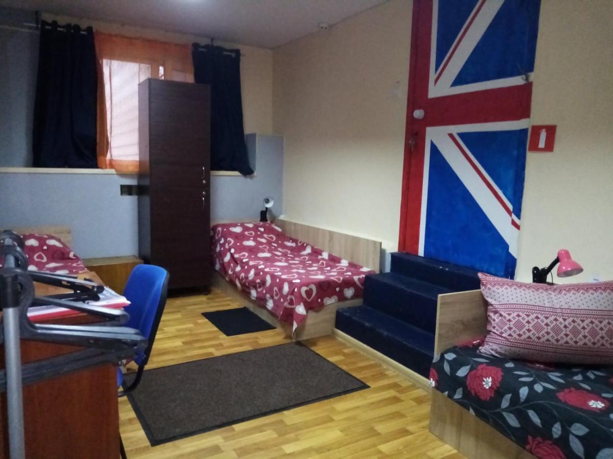 Нау Гостиница Kiev Exterior foto